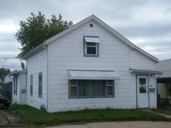 105 S Olive St, Maquoketa, IA 52060