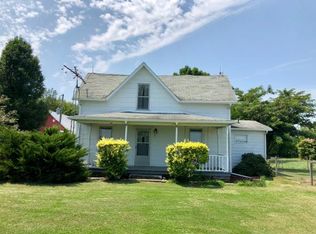 12341 N 1200th St, Newton, IL 62448