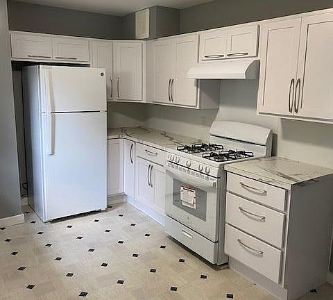 5th image of 831 Cass Ave SE