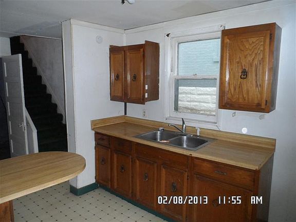 5th image of 5026 Linden Ave