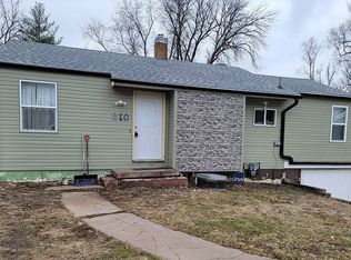 210 Oakwood Ave, Red Oak, IA 51566