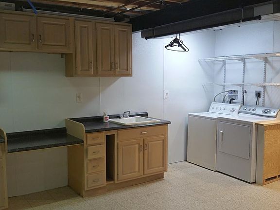 Craft room laundry