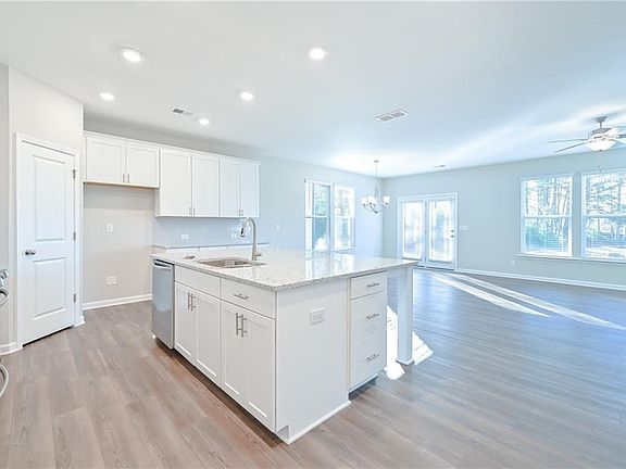 4th image of 3425 Vicar Ln