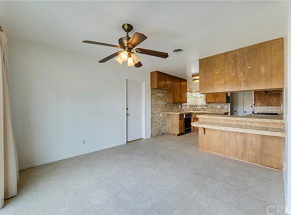 5th image of 18457 Farjardo St