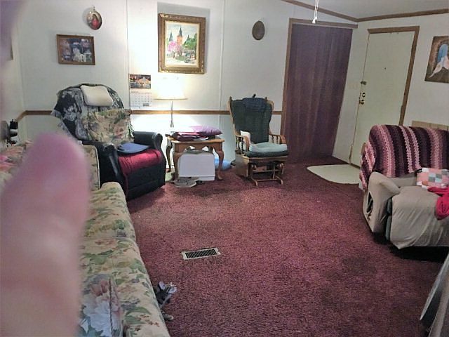 2nd image of 6 Pauline Ln