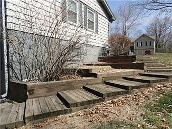 5th image of 5912 NW Westwood Ln