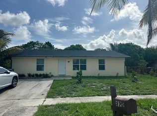 5826 Bermuda Cir E, West Palm Beach, FL 33407