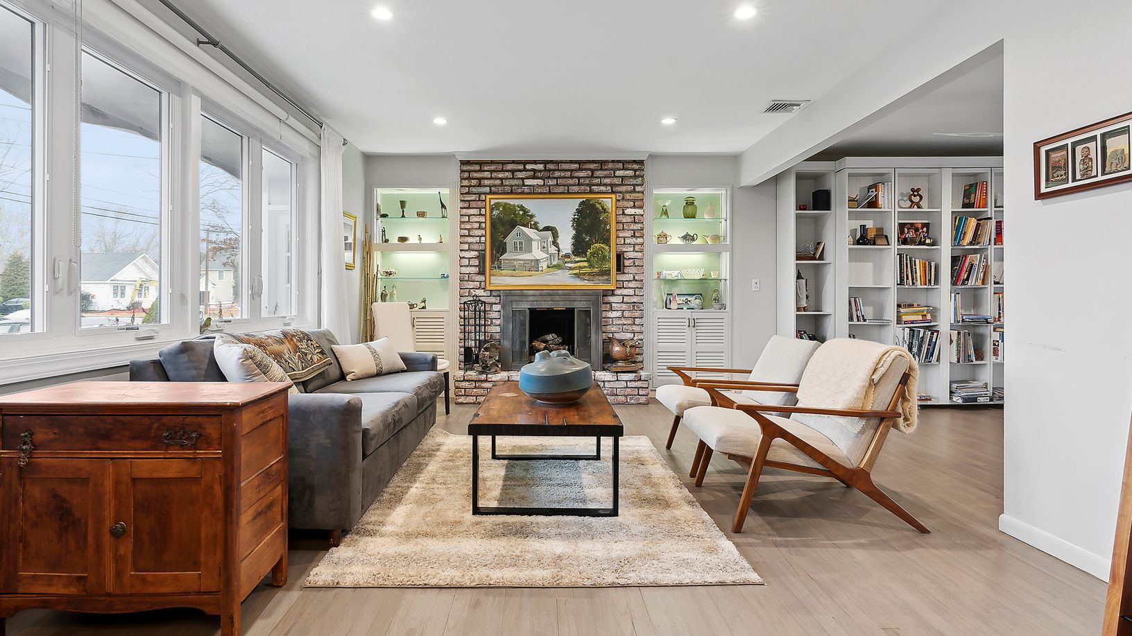  Living Room And Fireplace