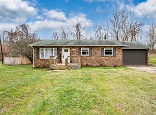 1802 Presswood Rd, Johnson City, TN 37604