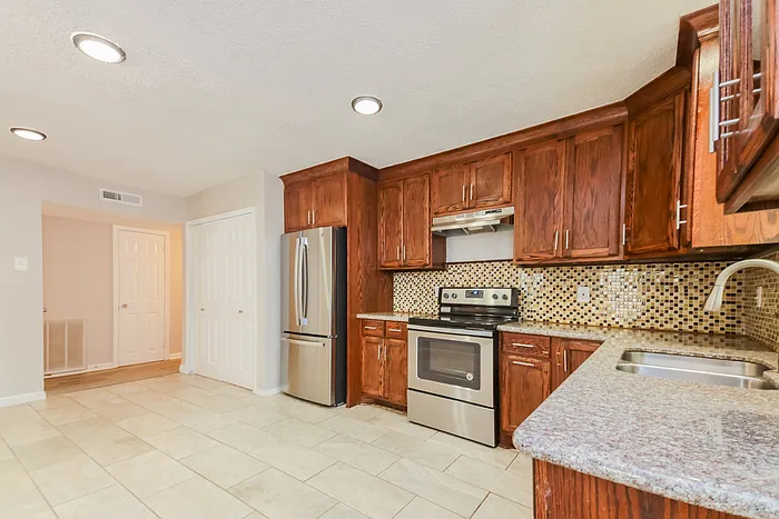 6205 Magnolia Ln — Photo 8