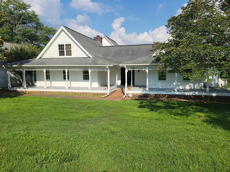 2363 Brown Rd — Photo 4