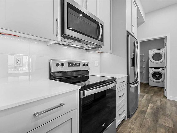 3rd image of 255 E Les Jardins Park SE #406