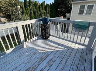 397-376 Manchester St, Fall River, MA 02721