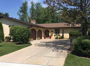 431 Front St, Pulaski, WI 54162