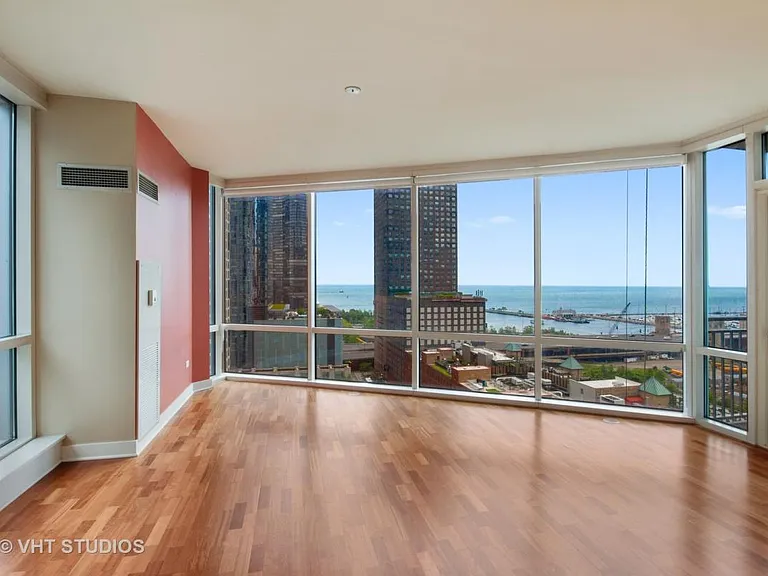 505 N McClurg Ct #1702 — Photo 2