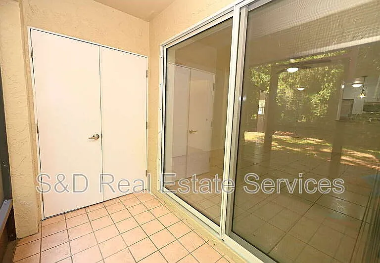 141 Fernery Rd #D1 — Photo 12