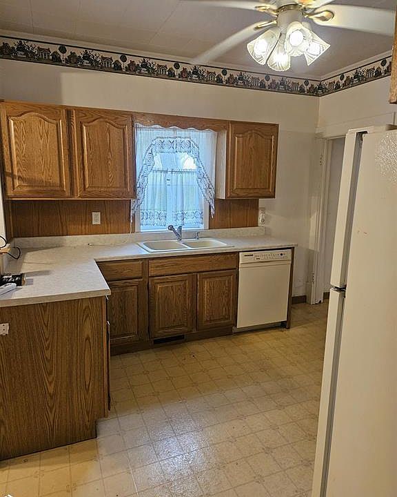 311 Park Ave W, Swea City, IA 50590 Zillow