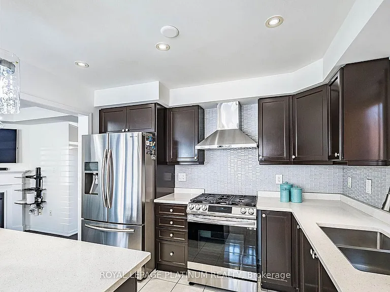 43 Arkwright Dr — Photo 18