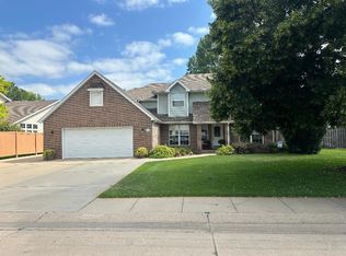 1512 Cornhusker Cir, North Platte, NE 69101