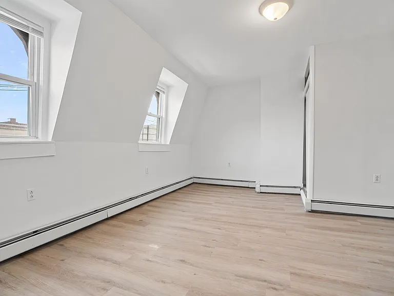 149 Culver Ave #C — Photo 9