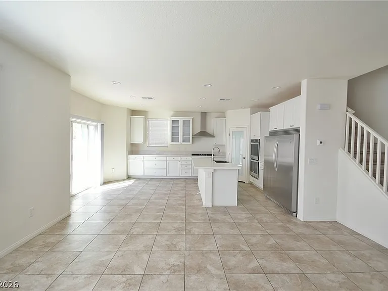 3041 Lake Como Ave — Photo 6