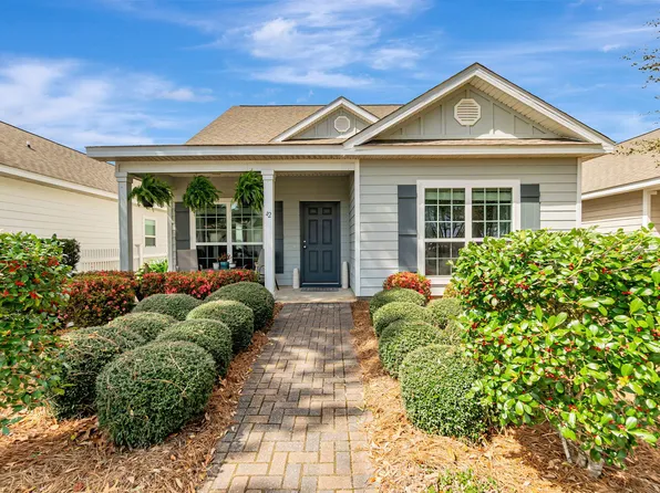 42 Sarona St, Freeport, FL 32439