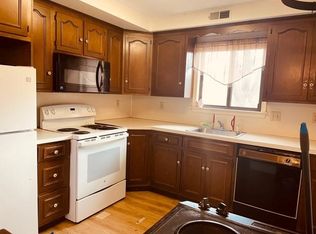 911 Cold Spring Rd APT 3, Allentown, PA 18103