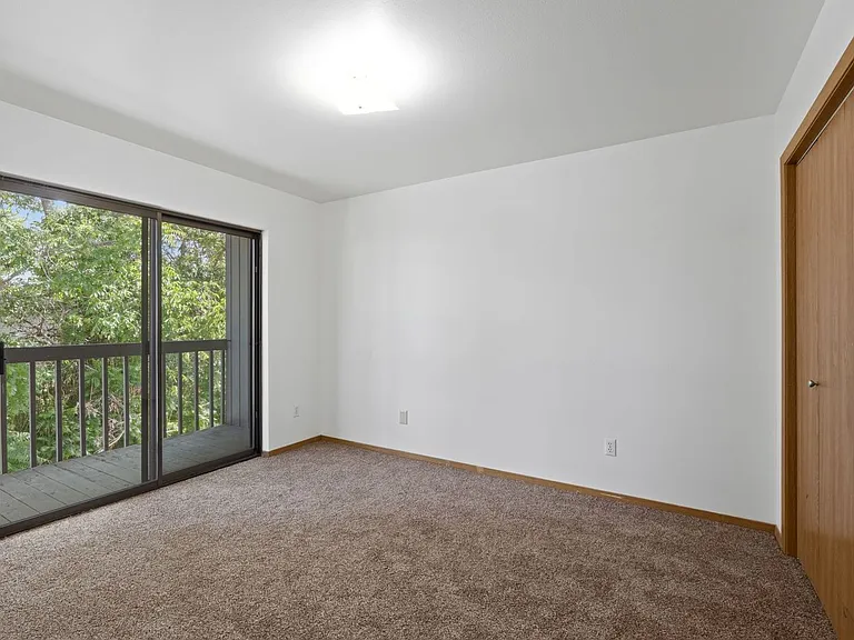 1111 E 8th Ave — Photo 35