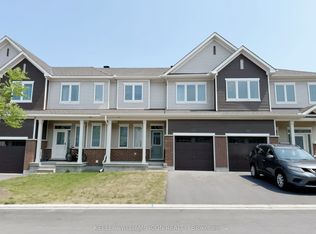 319 Canadensis Ln, Ottawa, ON K2J 6H3
