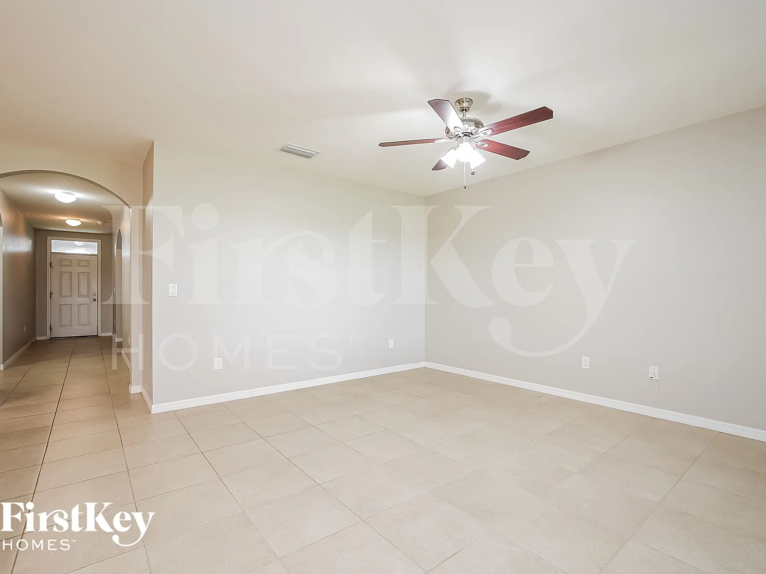3 bed, 2.0 bath, 1672 sqft, $2,175 — Photo 4