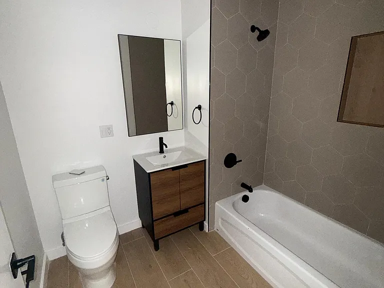 74 Webster St #1F — Photo 10