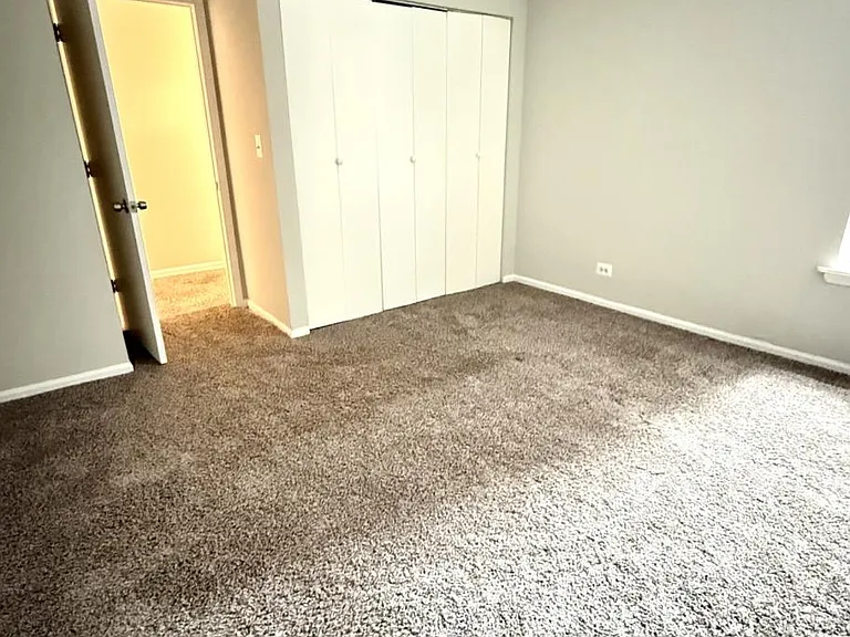 6143 S Woodlawn Ave #1 — Photo 4