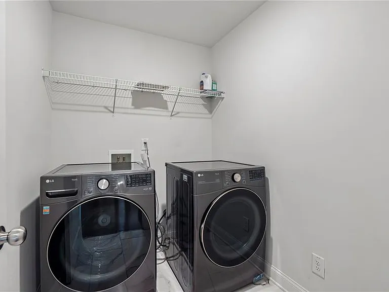875 Beryl St SW — Photo 20