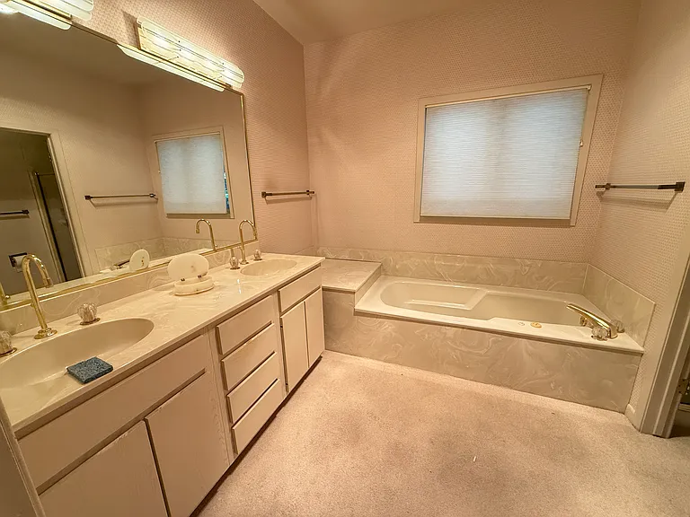 2620 Briarwood Dr — Photo 20