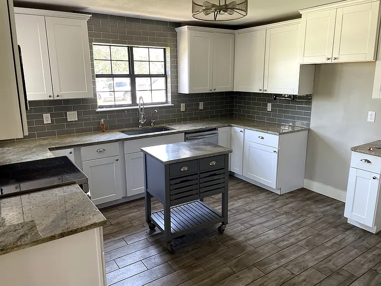 15818 Hamilton Pool Rd — Photo 12