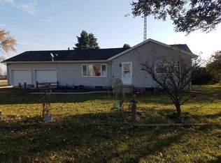 5230 S Railroad St, Star City, IN 46985