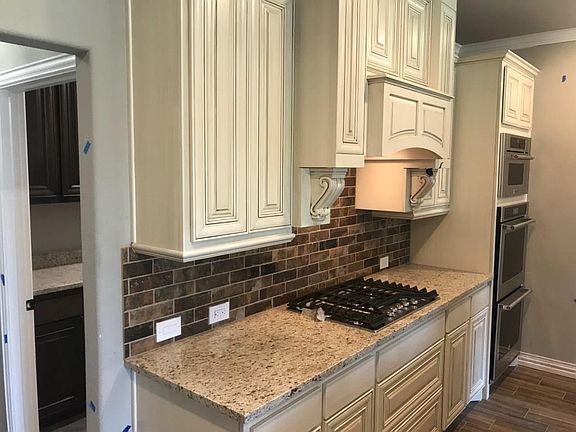 5th image of 708 Mint Dr