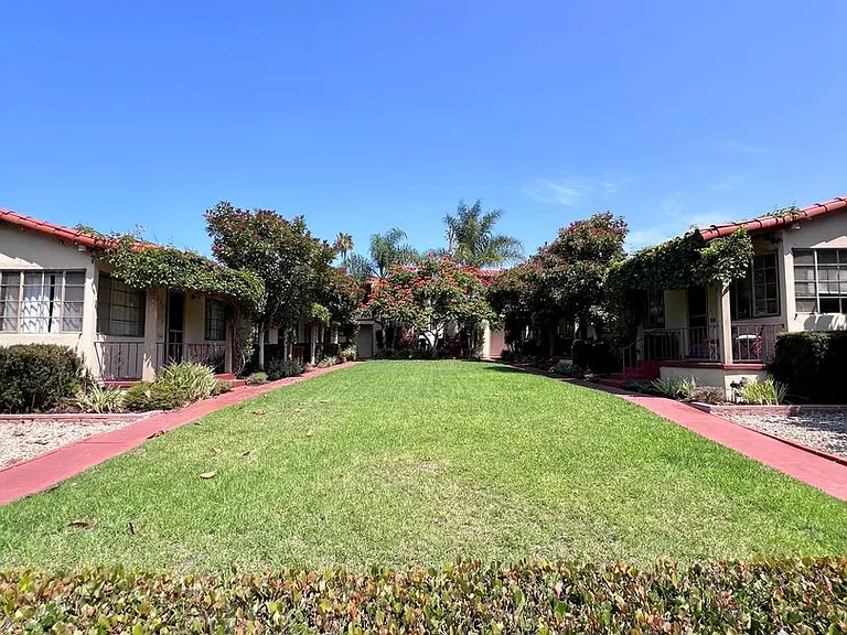 1632 Diamond St — Photo 1