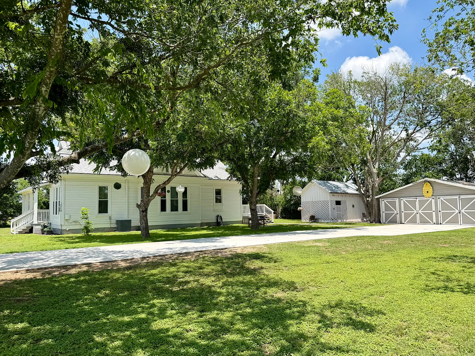 3 bed, $2,600 — Photo 3