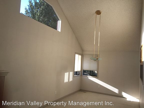5th image of 26713 Stanford Ct