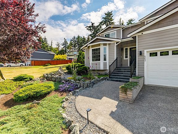 4th image of 557 Fort Ebey Road