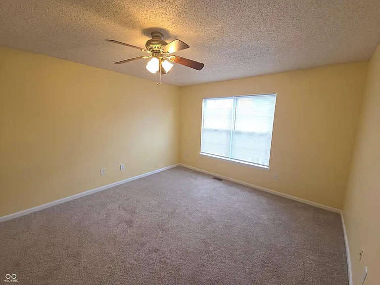4320 Village Bend Ln — Photo 24