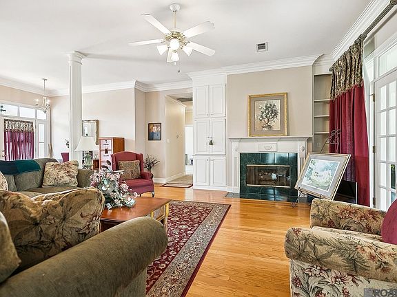 2nd image of 15172 Bluffwood Cir
