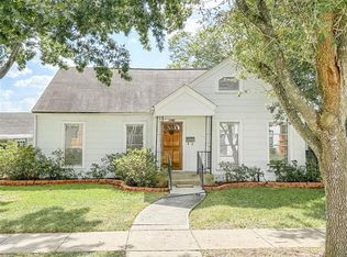 5811 Lake St, Houston, TX 77005