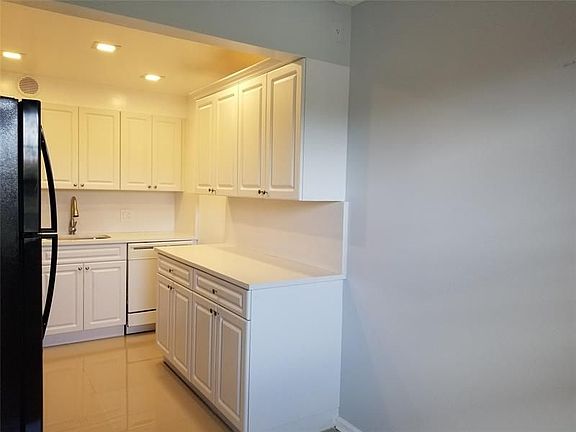 2nd image of 800 SW 131st Ave APT 313F