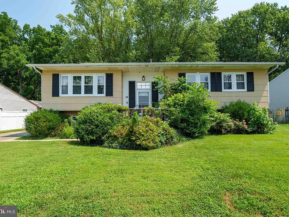 1st image of 48 Gill Dr