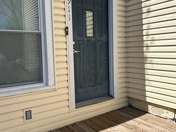 909-911 Connecticut, 909-911 Connecticut St, Lawrence, KS 66044