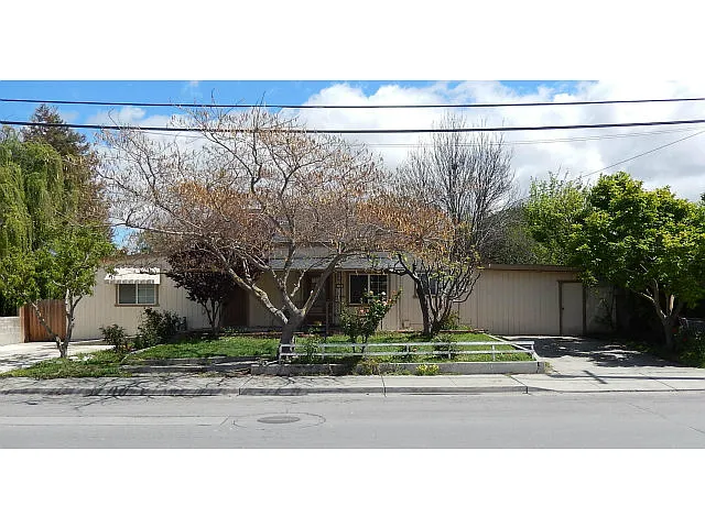 161 Rustic St photo 1
