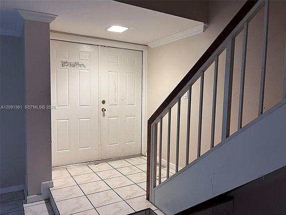 3rd image of 11010 Clubhouse Rd
