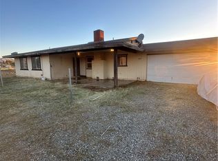 14074 Shirwaun Rd, Apple Valley, CA 92307